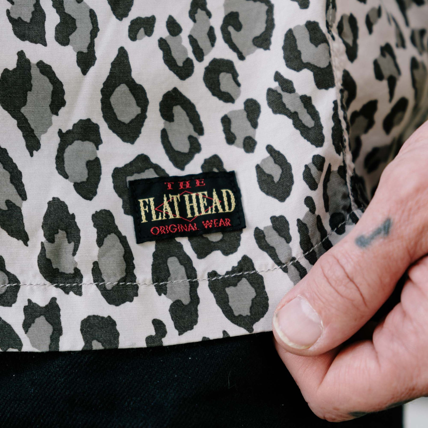 The Flat Head FN-SRO-009S Short Sleeve Leopard Shirt Off White