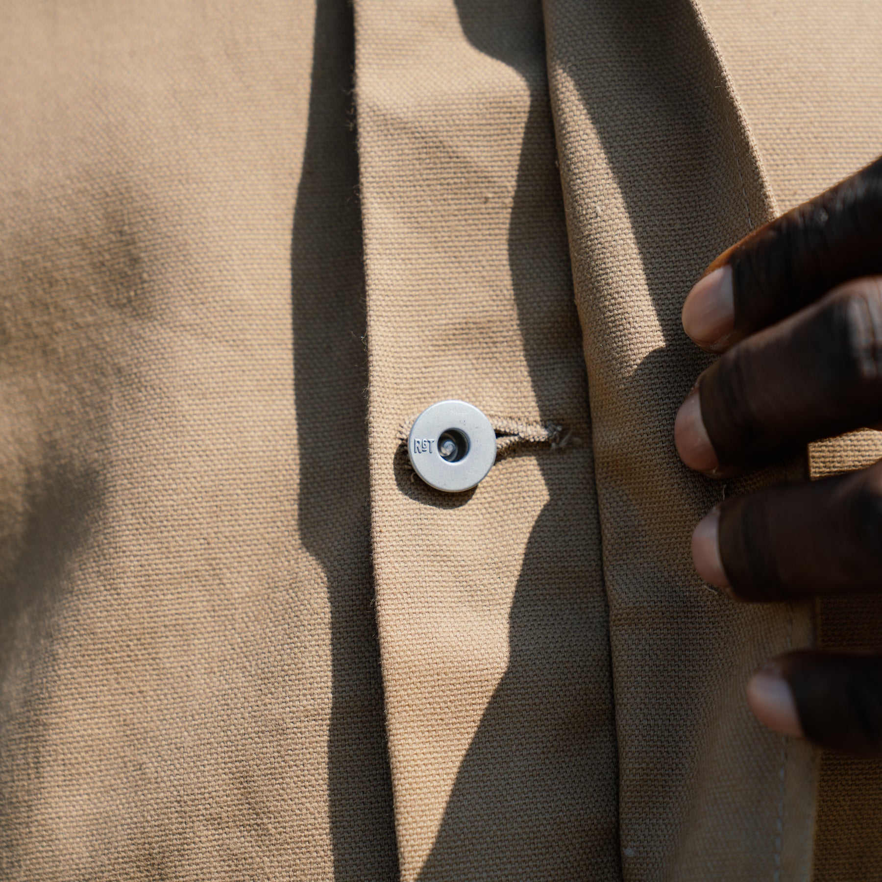 Rogue Territory Trench Coat Dry Wax Canvas Khaki