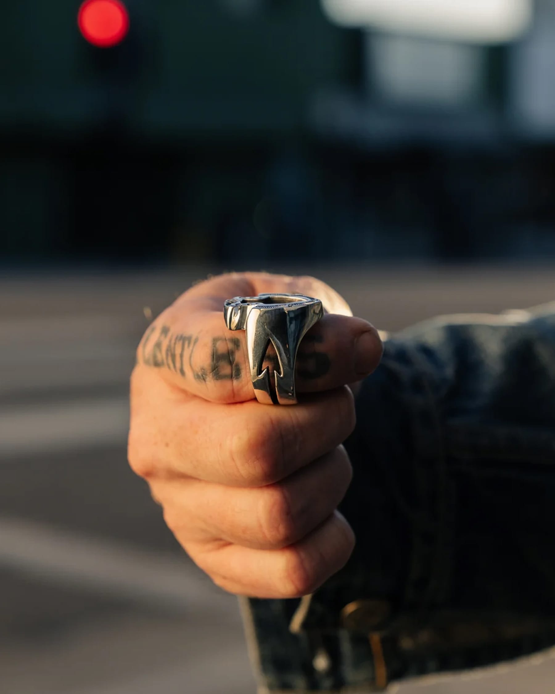 Mt. Hill Sterling Silver Signet Ring "Arrow"